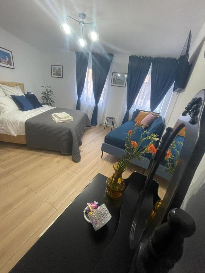 Sweet-Bombon Sibiu Apartment Luaran gambar