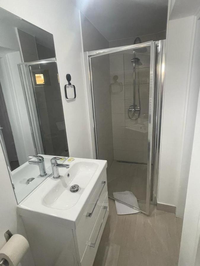 Sweet-Bombon Sibiu Apartment Luaran gambar